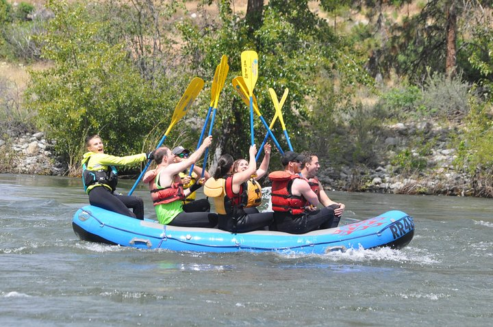 Whitewater and Wine: Wenatchee River Whitewater Rafting and Winery Tour  - Photo 1 of 8